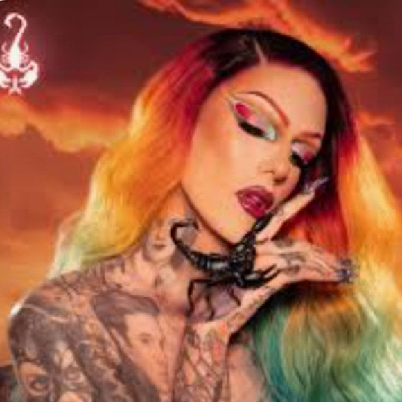 Please like for live shows - Picture 2 of 12